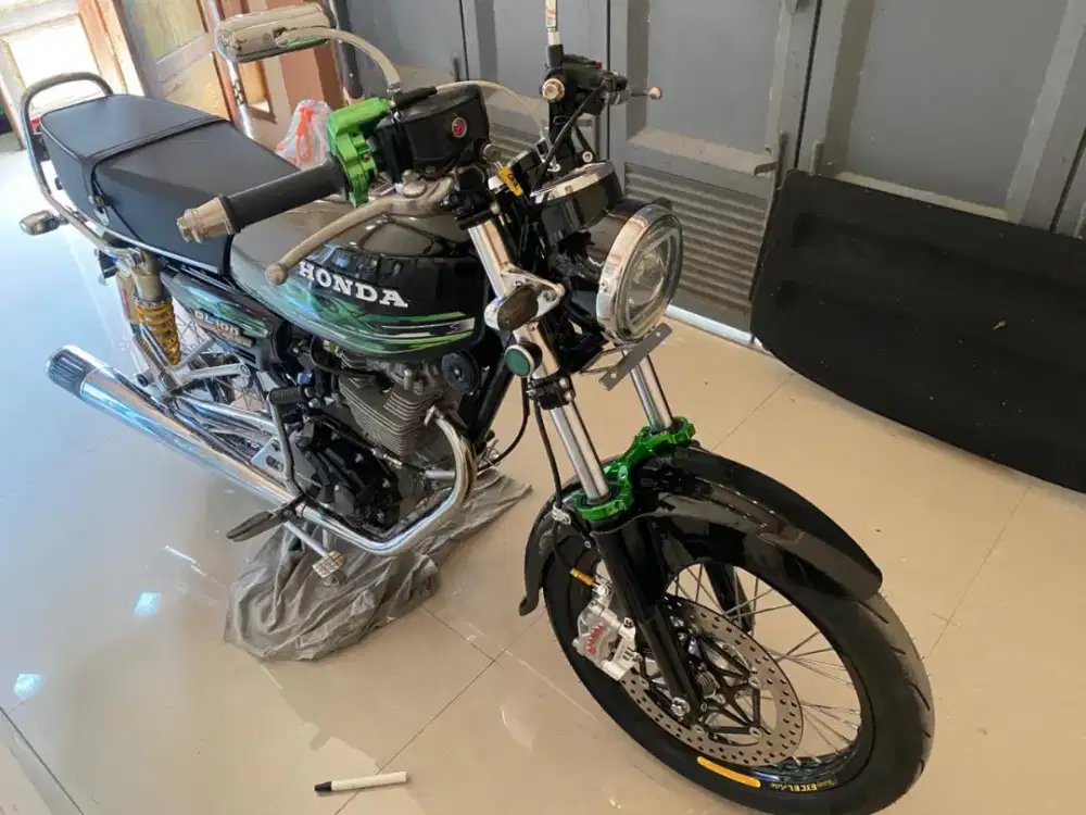 Honda GL 100 tahun 1982