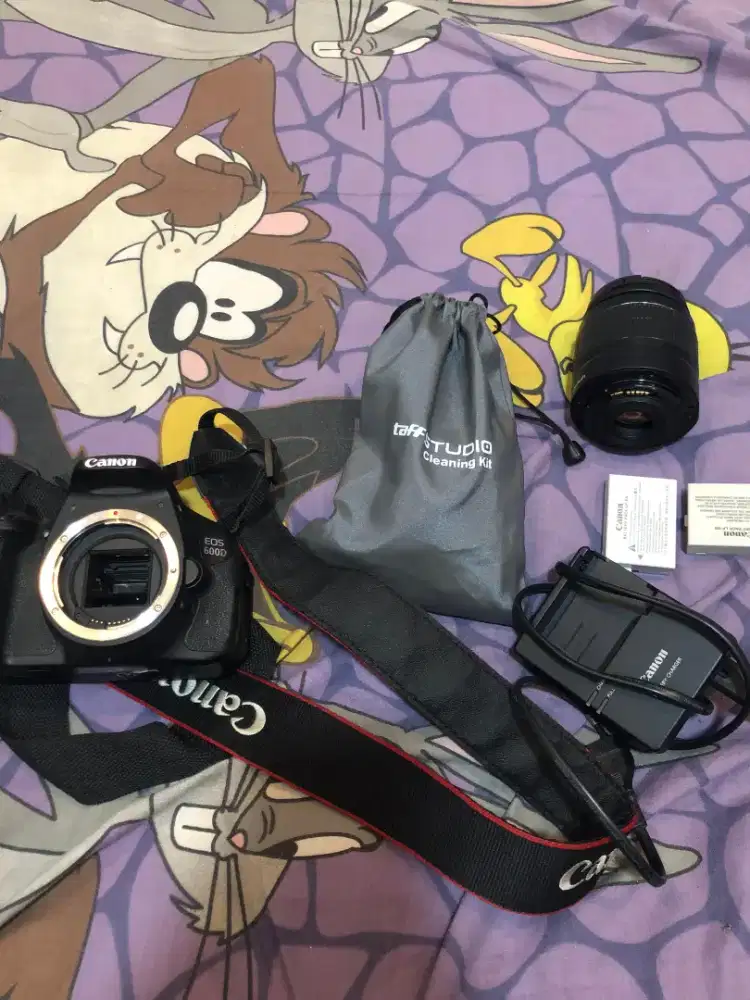 Dijual camera Canon 600D