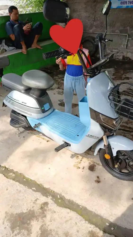 Di jual motor listrik baru di pake 5 bulan
