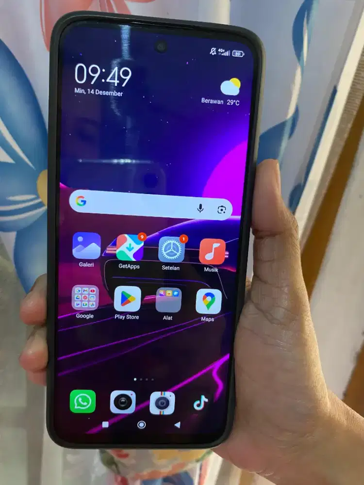 Redmi 13X warna hitam