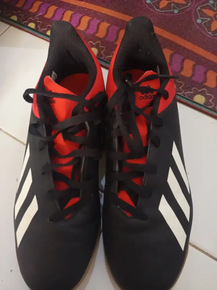 Sepatu futsal anak