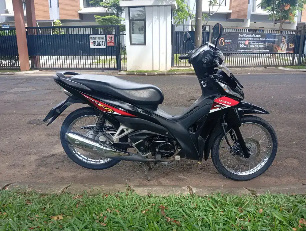 Honda Revo Fi 2024 bl 11 fulori mulus pajak baru bayar d graha