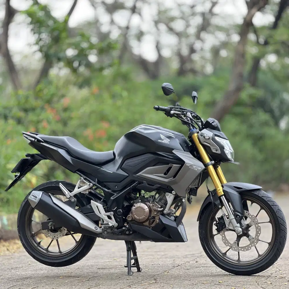 HONDA NEW CB 150R BLACK 2022 KM RENDAH PAJAK PANJANG SIAP GASPOL