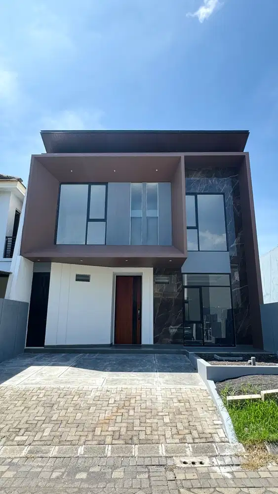 Dijual Rumah Baru Gress Modern Minimalis Woodland Citraland Surabaya