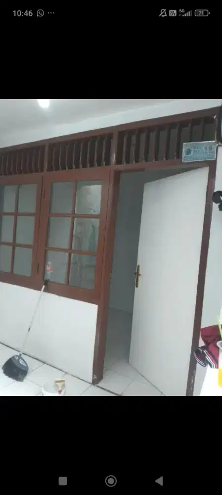 Di kontrakan rumah petakan