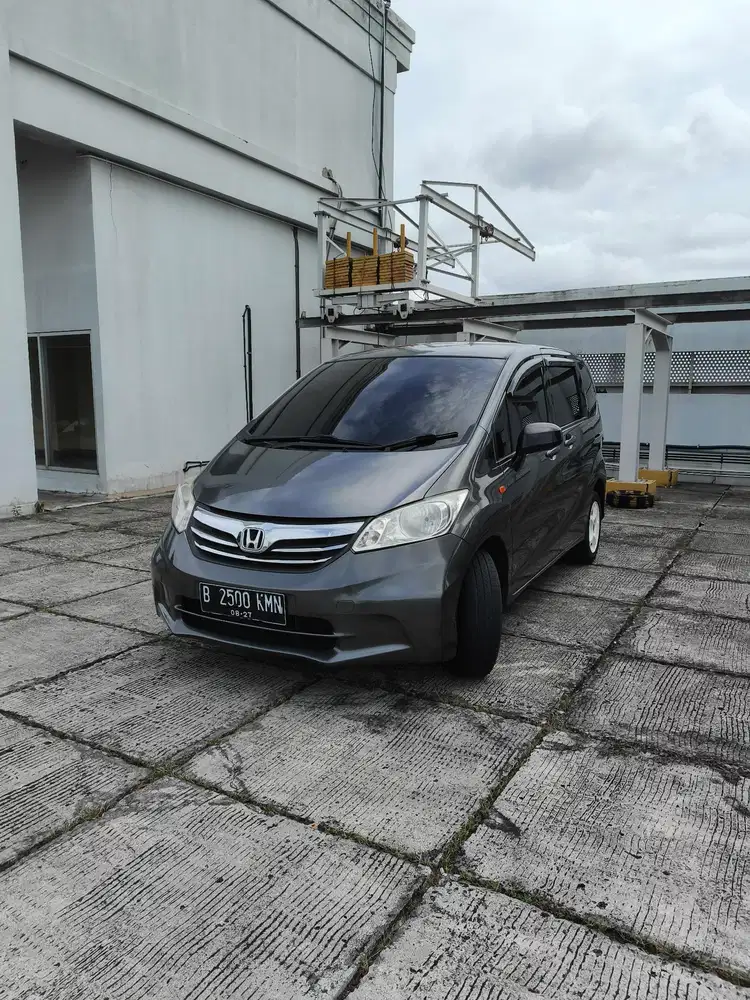 Honda Freed 2012 Bensin