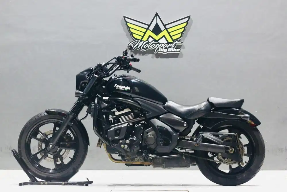 Kawasaki vulcan 650 ABS like new street500 Rebel500 er6n