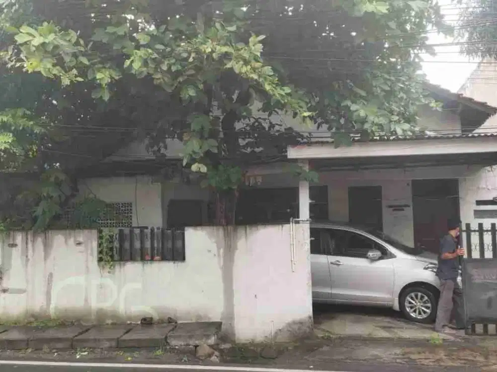 DIJUAL CEPAT Tanah Bonus bangunan Rumah lama di pasar Minggu Jakarta selatan