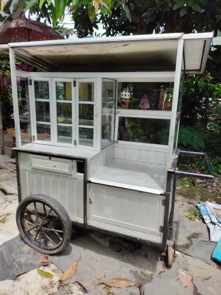 DI JUAL GEROBAK ETALASE ADA RODA