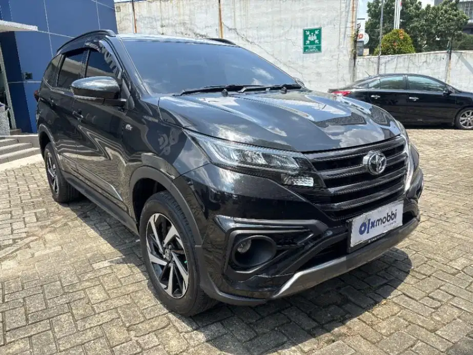 DP MURAH Toyota Rush 1.5 S GR Sport Bensin-AT 2022 Hitam CAKHD