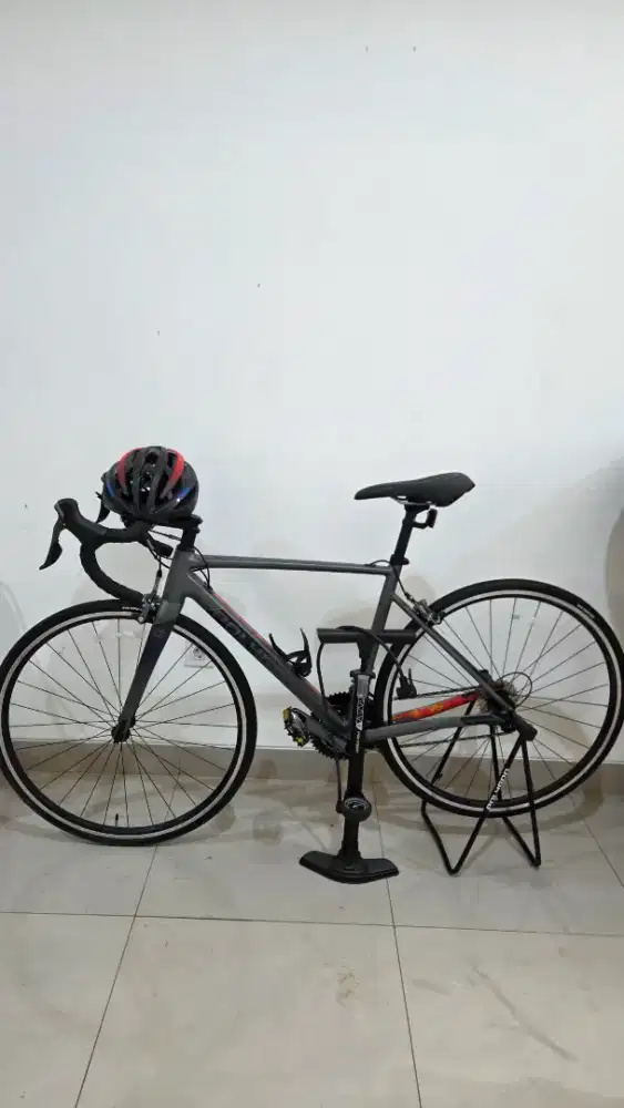 ROAD BIKE Polygon Strattos S4
