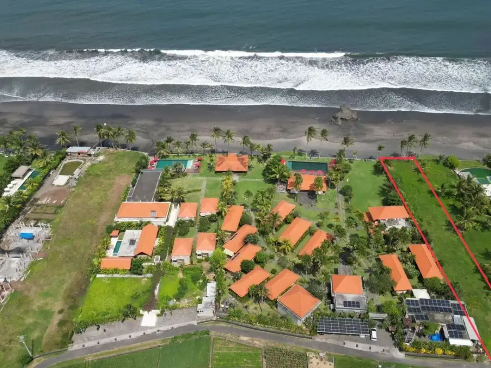 Dijual: Tanah Beachfront 14,75 Are dengan Lebar Pantai 13 m — Pantai Pasut, Tabanan, Bali