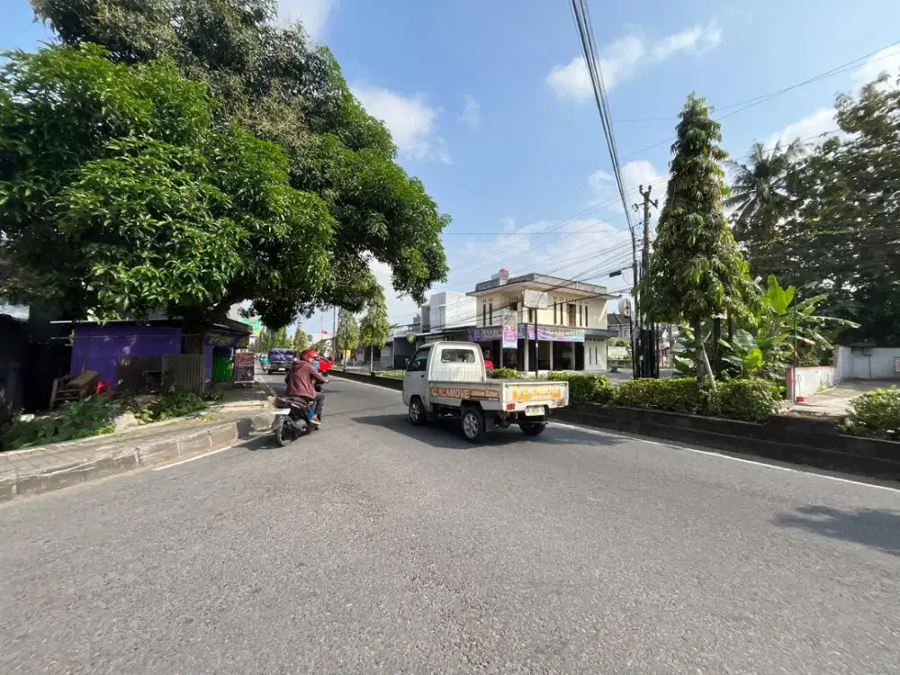 Dekat RS UAD & Sanata Dharma, Tanah 135 m² Maguwoharjo Jalan  Lebar