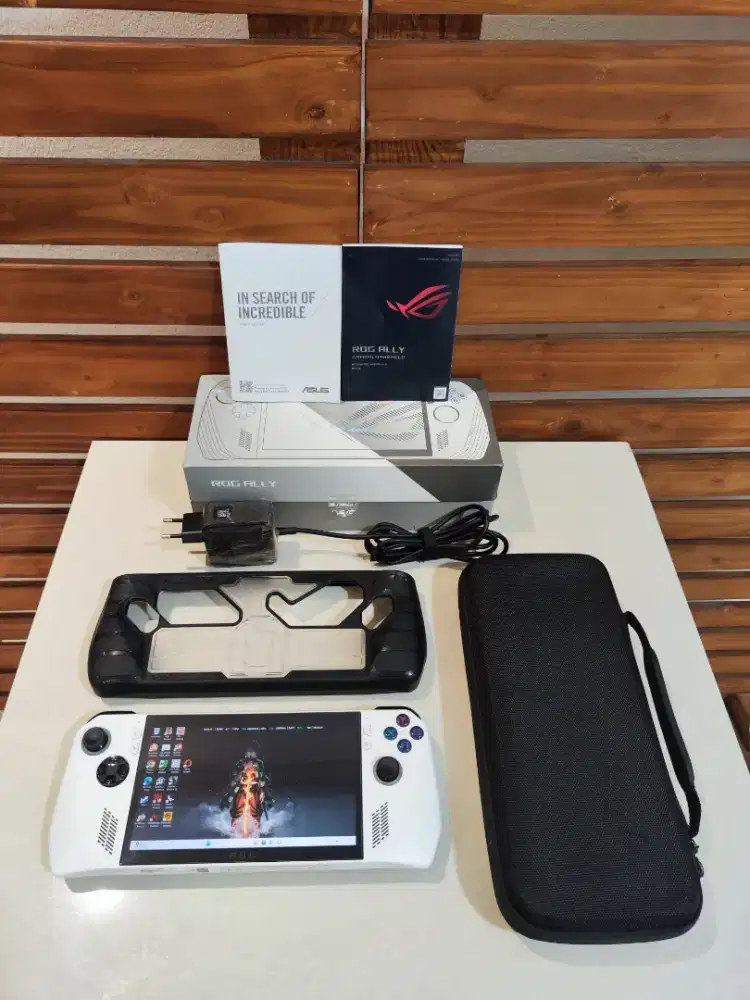 Asus rog Ally Z1 EXTREME 16 / 2TB fullset muluss berikut game