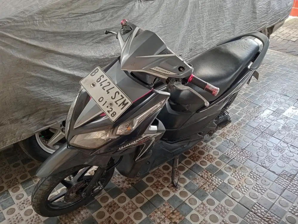 Vario Techno 110 Karbu 2011 LENGKAP