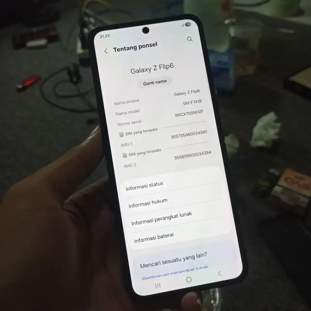 Samsung Galaxy Z Flip 6 12/512Gb (Sein)