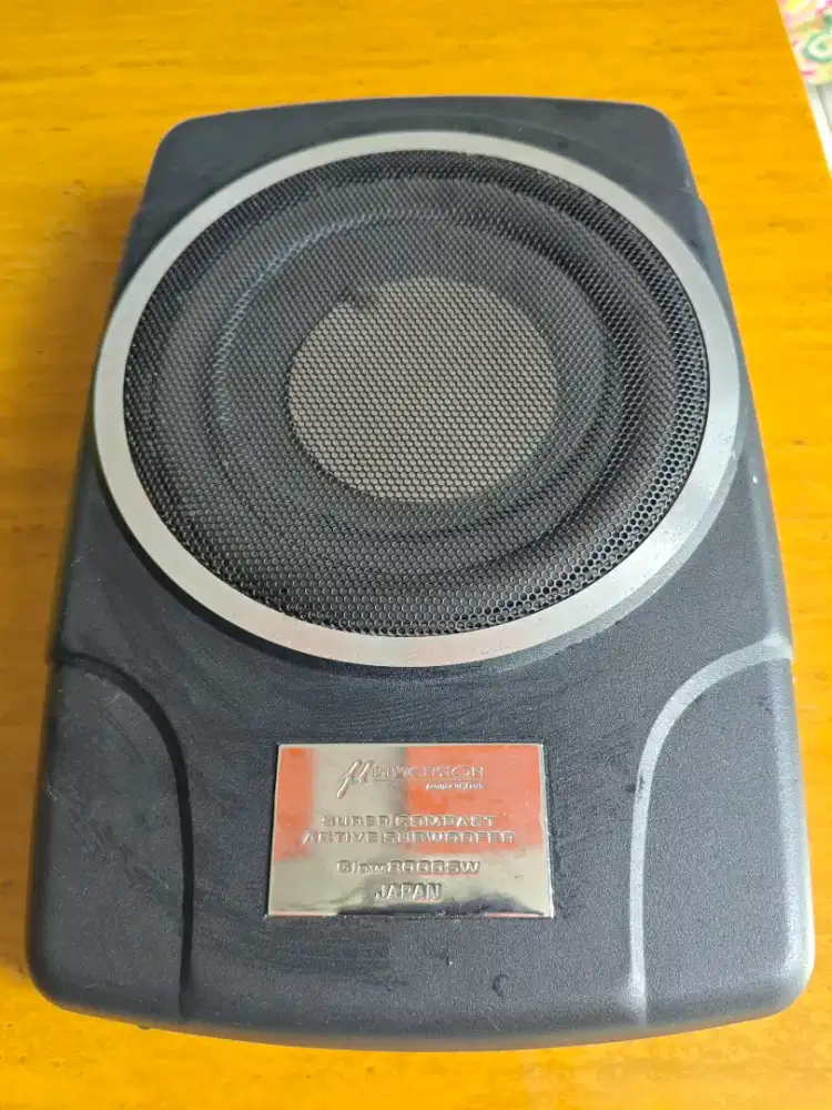 Subwoofer glow8000sw merk dimension