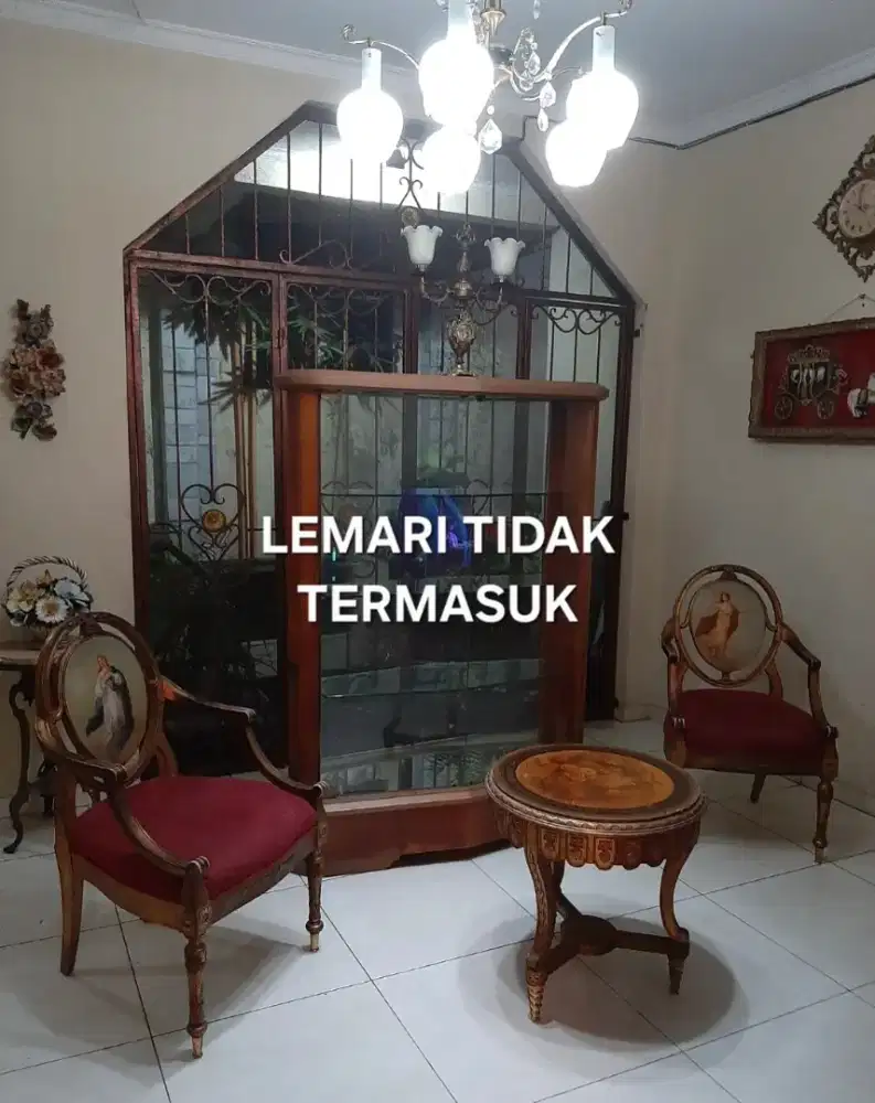 Kursi dan Meja Italy (Tidak Termasuk Lemari) Koleksi