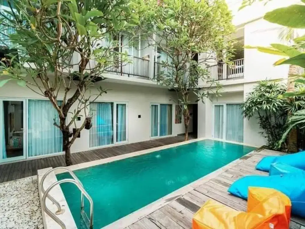 Dijual: Hotel 3 Lantai Fully Furnished Dekat Pantai & Restoran — Kayu Aya Seminyak, Bali