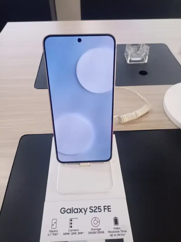 Dapetin promo Triple Zero Samsung Galaxy S25 FE dari Home Credit