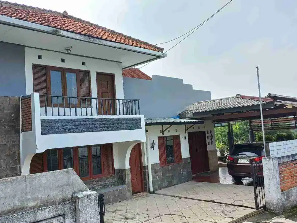 dijual rumah 2 lantai, 5 kamar. Bogor