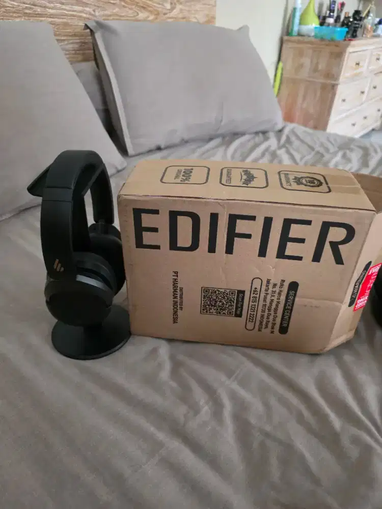 Headphone edifier W830NB