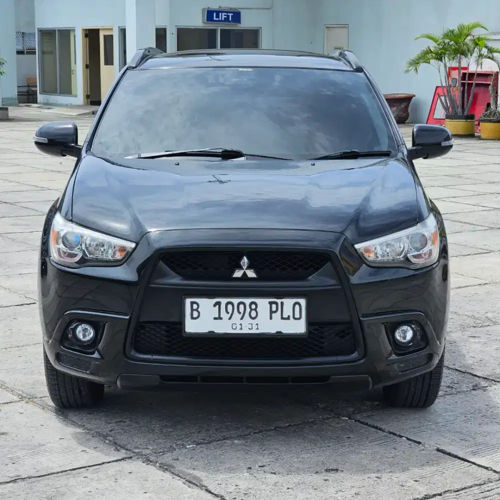 Mitshubishi Outlander 2014 Px A/T Km 88 ribu pjk pjg record tangan 1