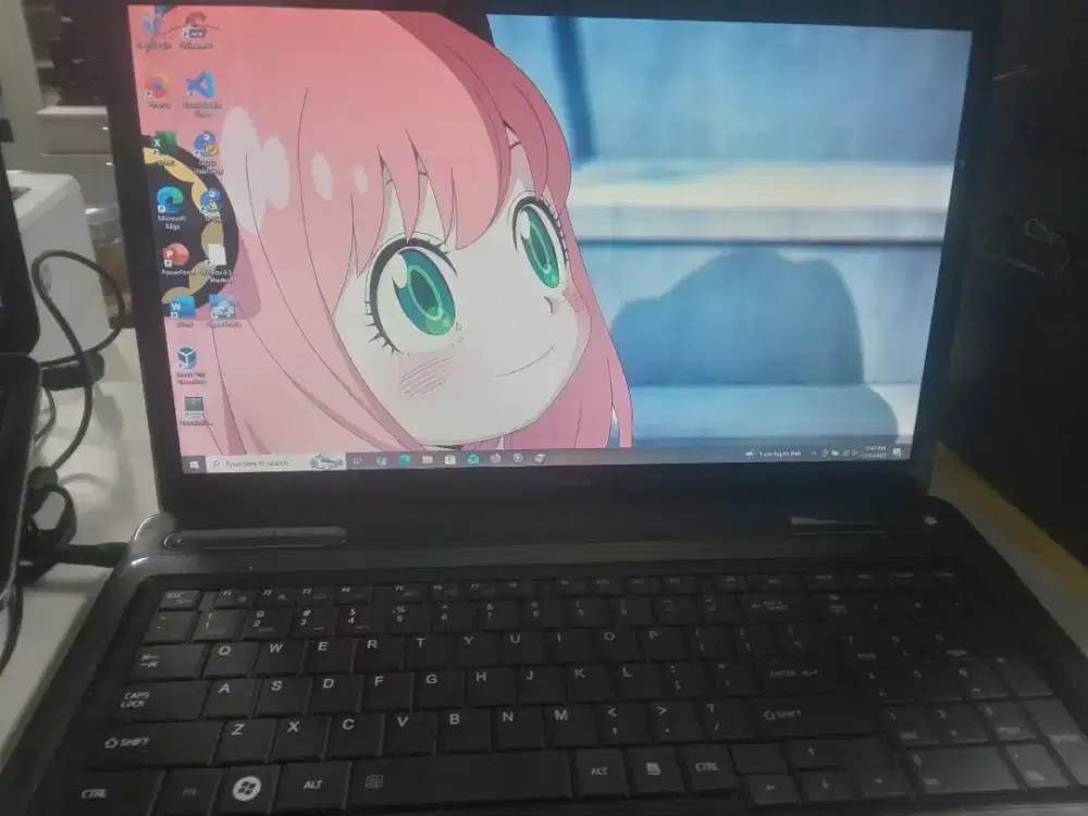 Dijual cepat Laptop Toshiba Satelite L675