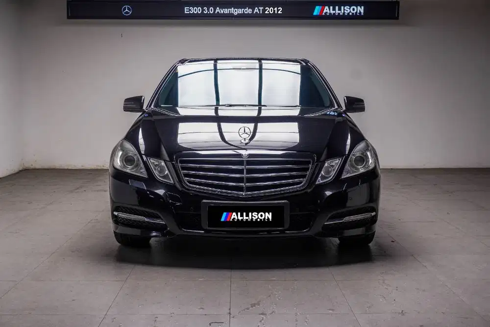 [ Low KM Low TDP 0,-  72rb ] Mercy E300 AV 2012