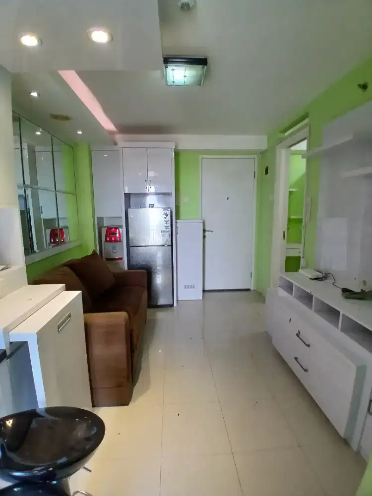 Disewakan 2 BR FF Lokasi Strategis Apartemen Bassura City