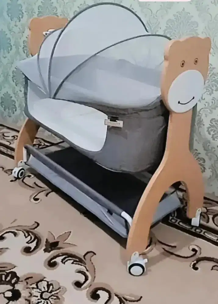 Pliko Vancouver Baby Bed