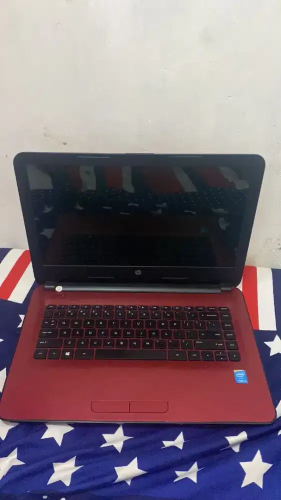 Laptop i3 HP Ram 8gb HDD 1tb Warna Merah Murah Berkualitas