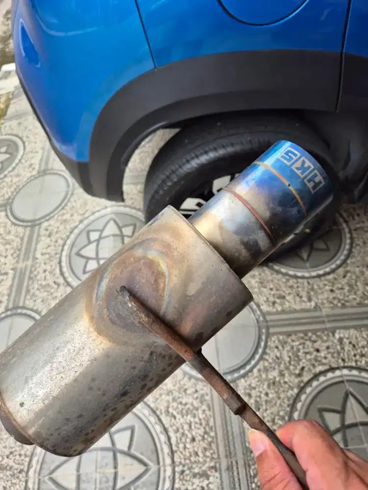 Knalpot mobil HKS