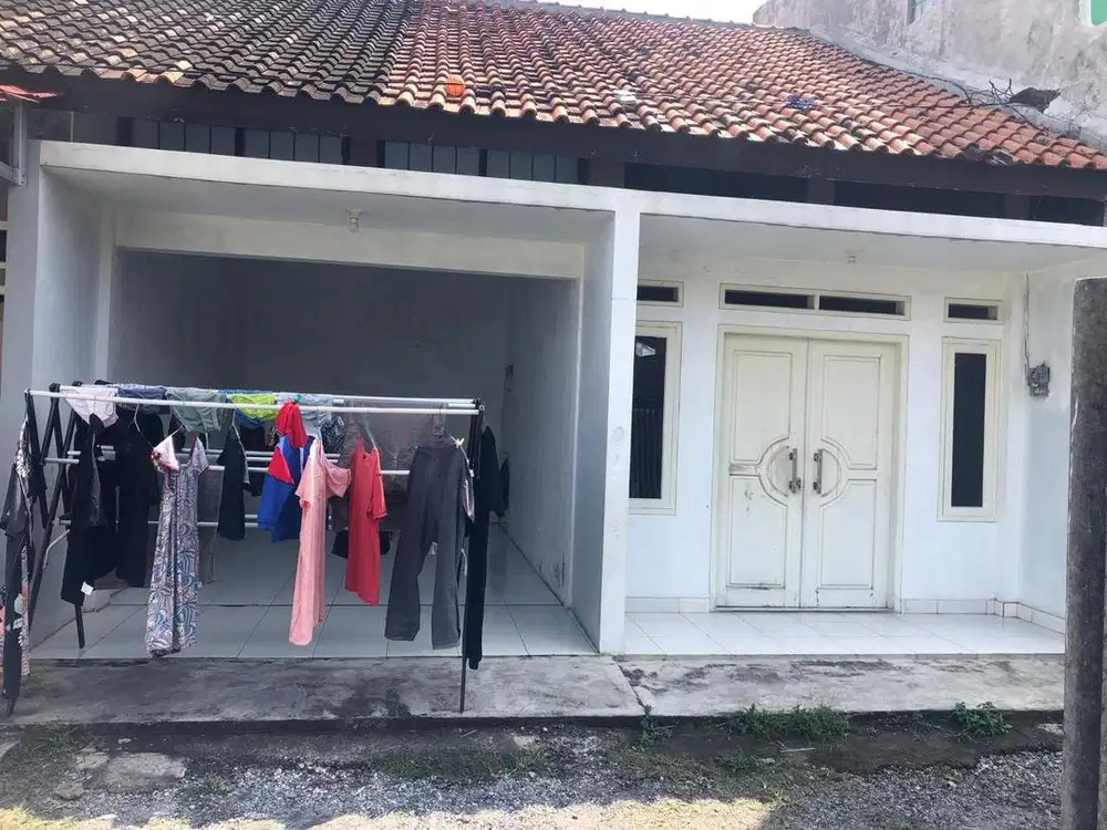 Di kontrakan/di sewakan 1 Rumah Sebrang pom bensin pemba