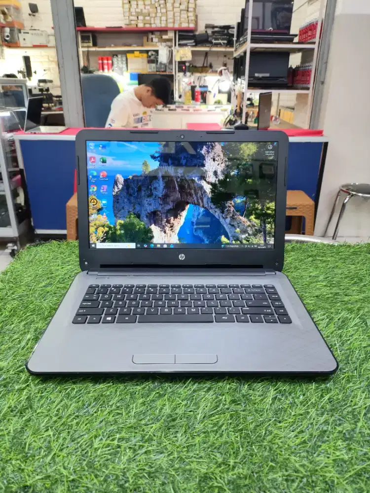Jual Laptop HP 14 8/256