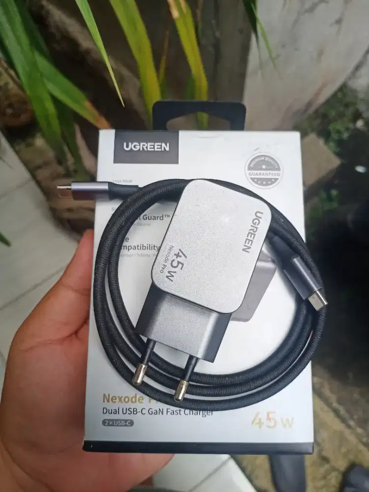 Charger Ugreen 45w + kabel C to C
