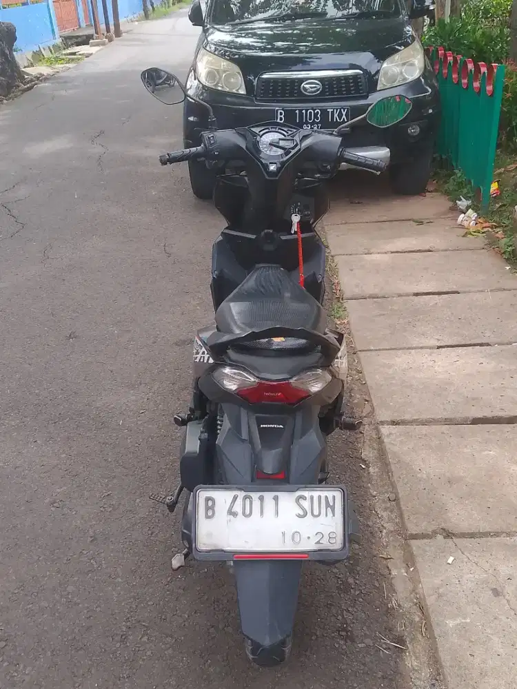 Jual Honda beat thn 2023 warna hitam