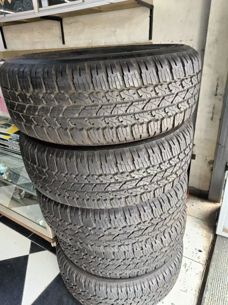 Ban Bridgestone Dueler AT ukuran 265/65 R17 tahun produksi 2025