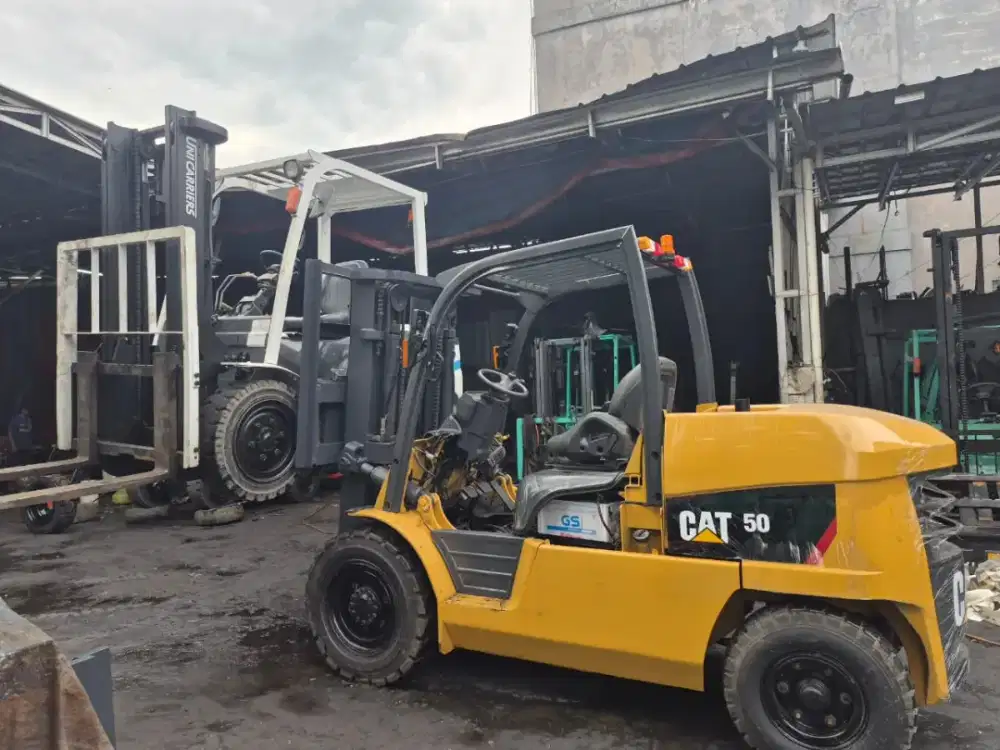 Forklift caterpilar 5ton treelift