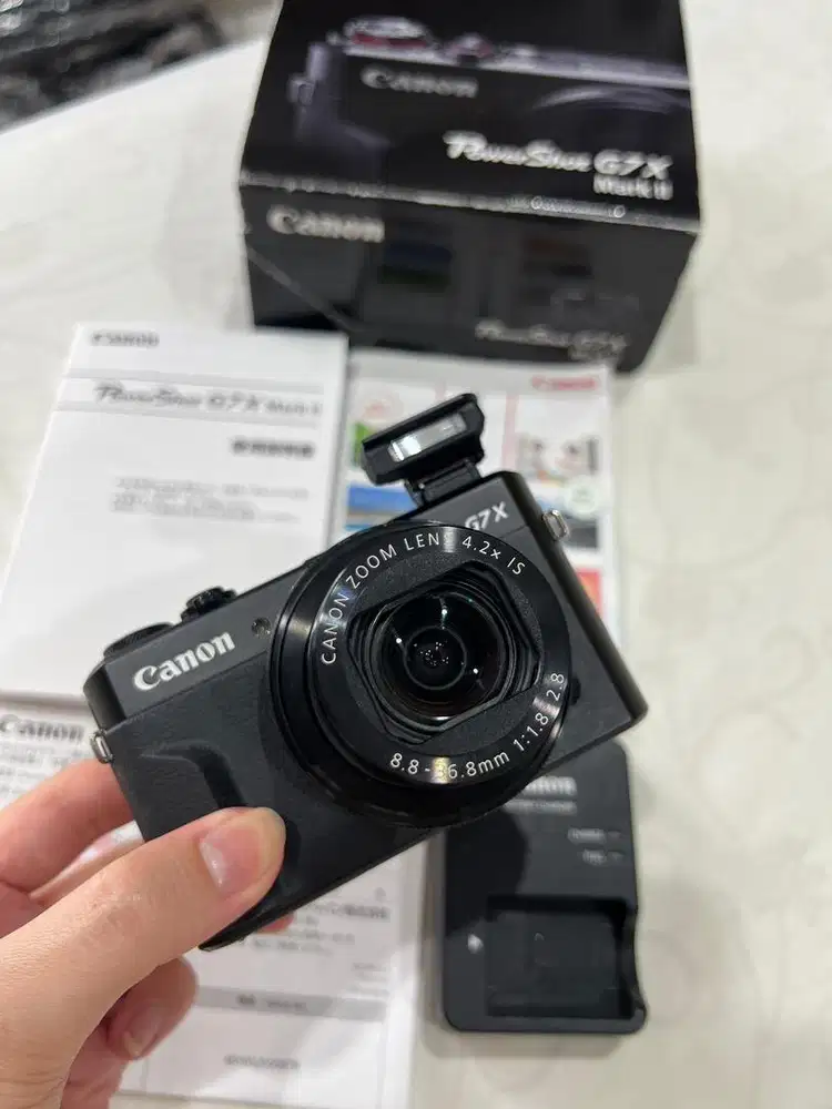 Canon G7 X Mark II / canon g7x mark ii