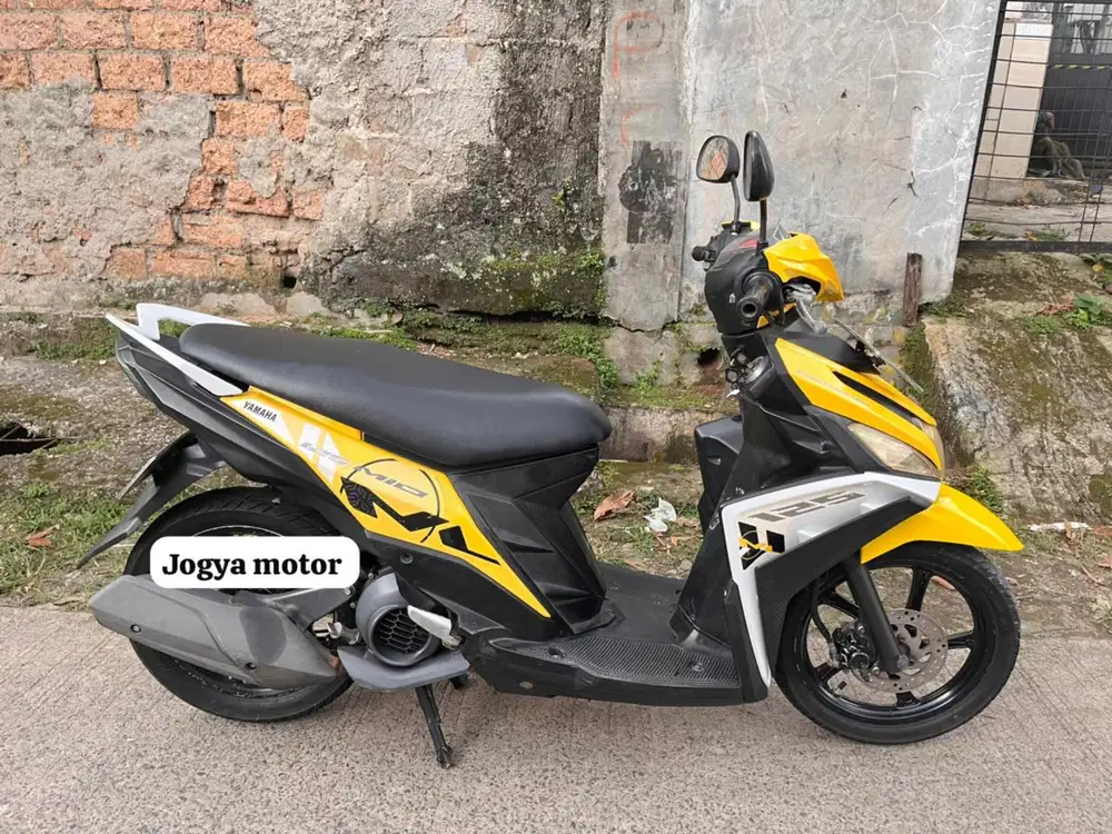 (B) Yamaha mio m3 tahun 2015 cash