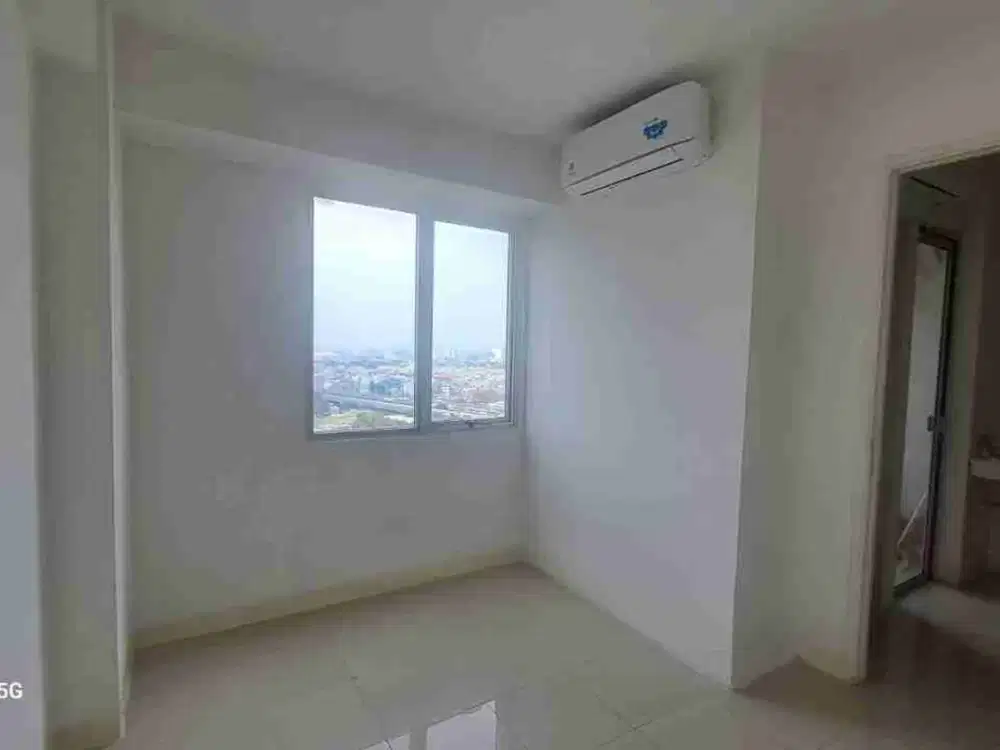 SEWA 2 KAMAR KOSONGAN ( UNFURNISH ) BASSURA CITY APARTEMEN