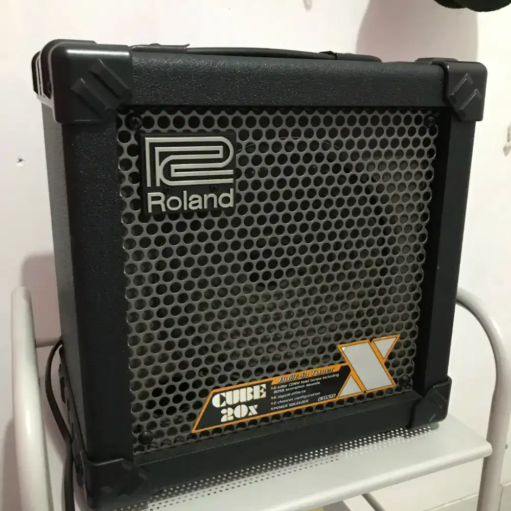 Jual ampli / amplifier gitar combo Roland cube 20x