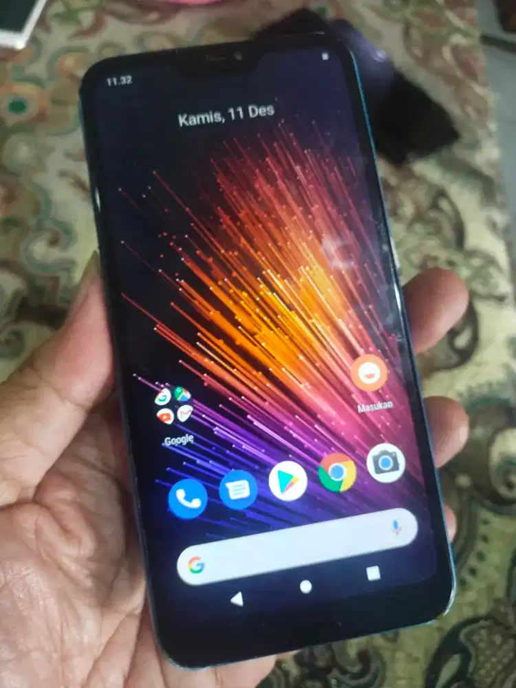 Xiaomi Mi A2lite.. 4/64.. kurang mulus msh ok puny..