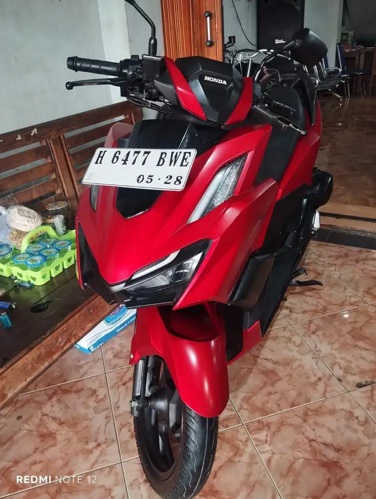 Vario 160 2023 merah
