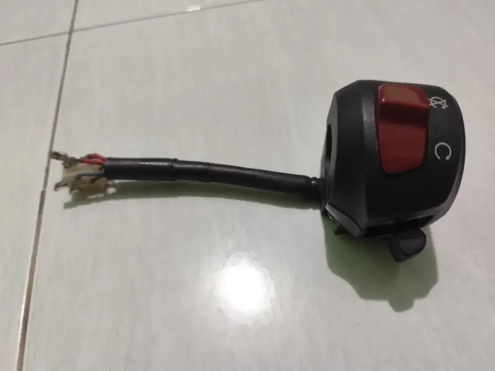 Holder Saklar Kanan MX King V2