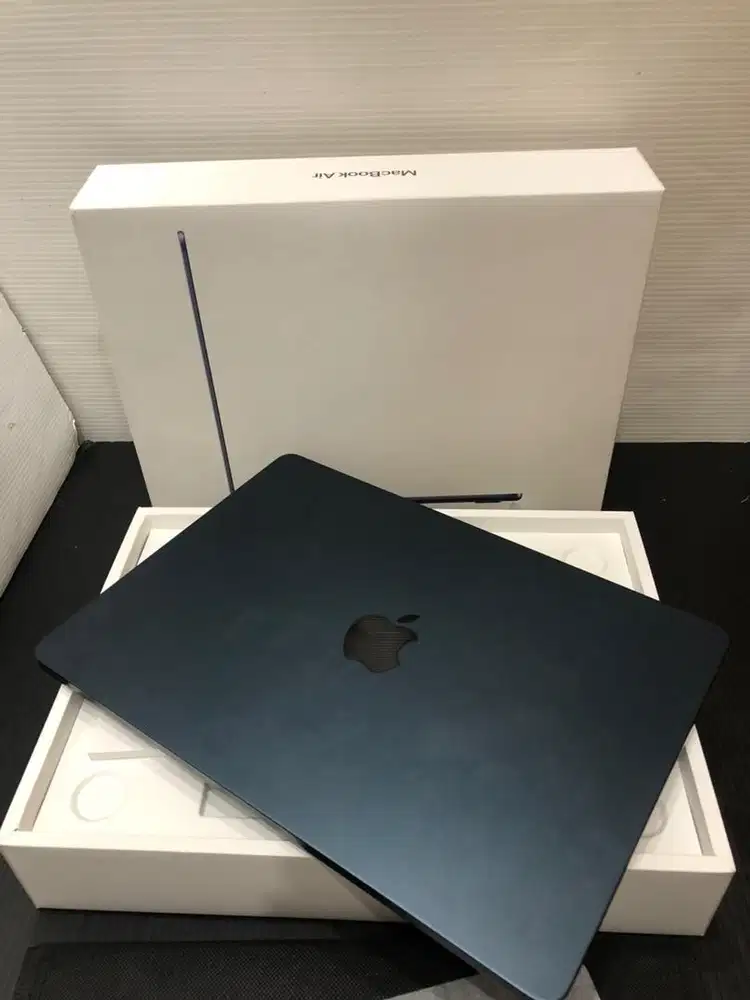 Macbook Air 13inchi. Chip M3