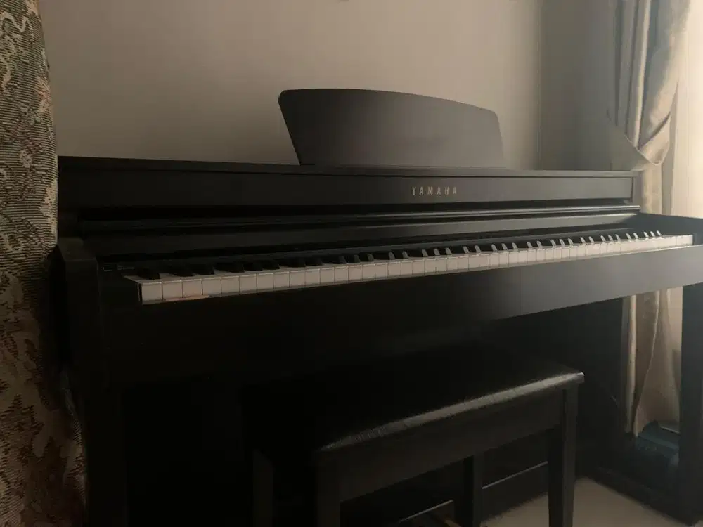 Yamaha Clavinova CLP-430