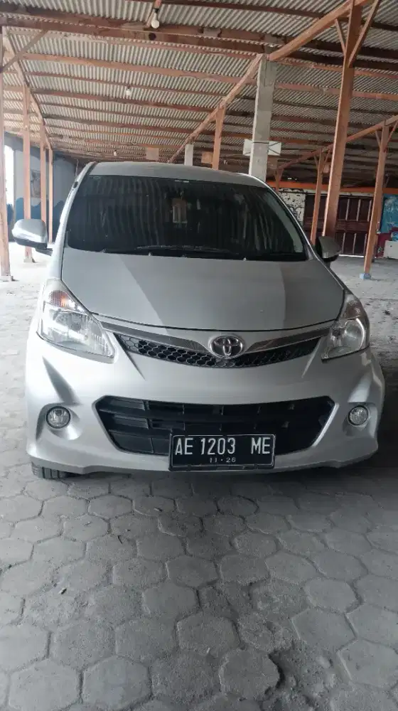 Dijual New Avwnza Veloz 2012 mulus, terawat dan bagus.