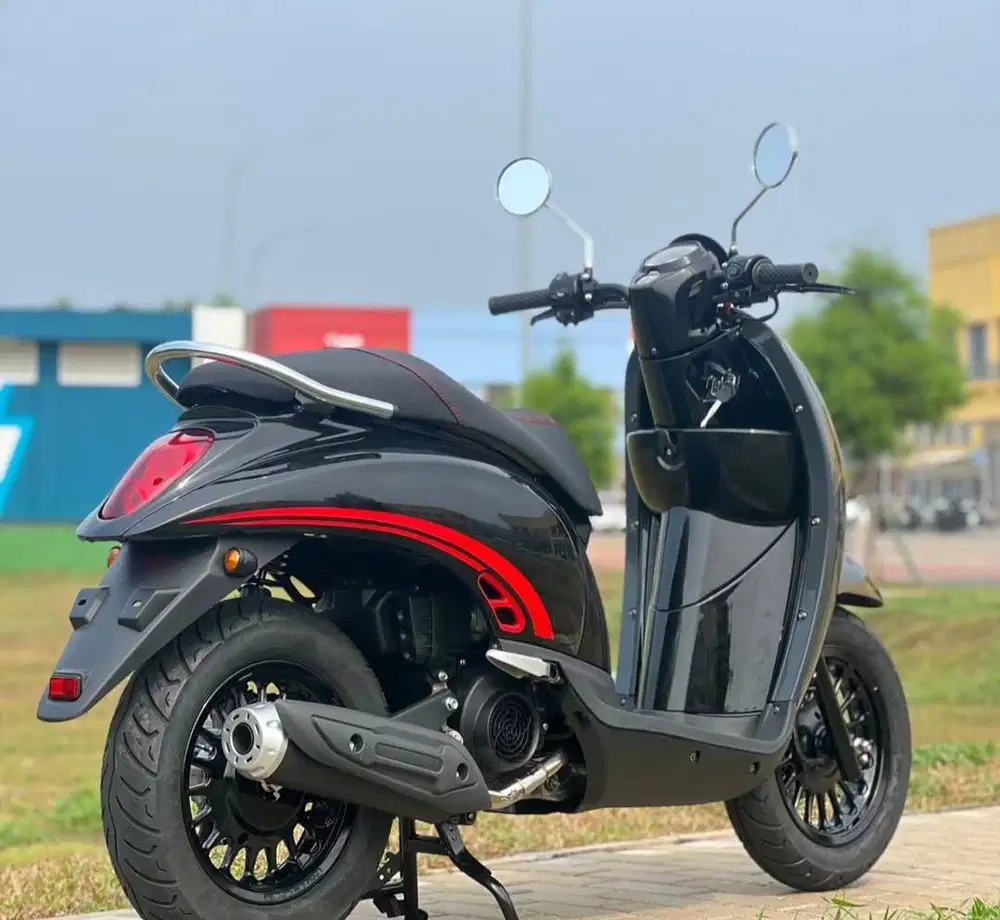 Dijual motor scoopy karbu tahun 2011. Sudah di restorasi (2024)